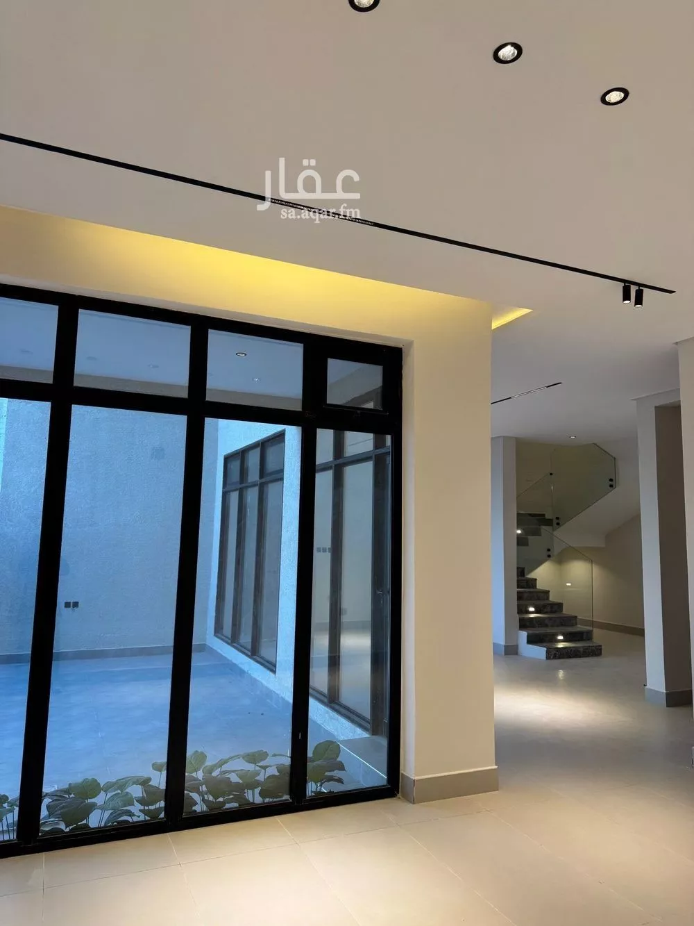 فيلا 5 غرف في المهدية 6