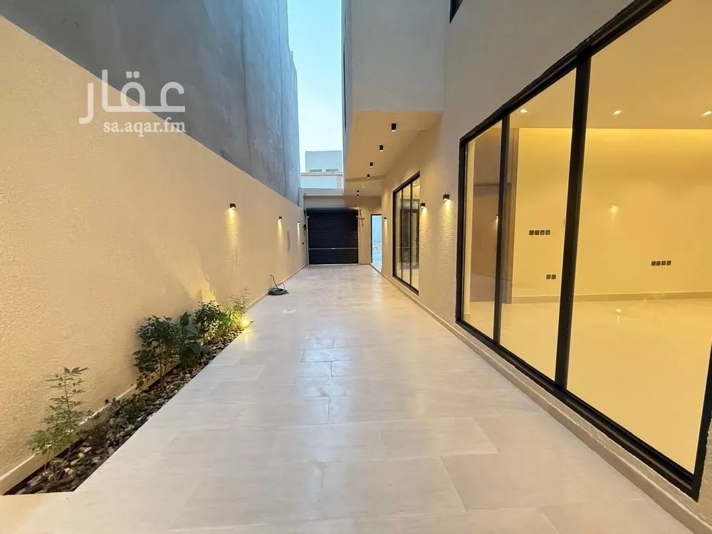 5 bedroom villa in Al Mahdiyyah 13