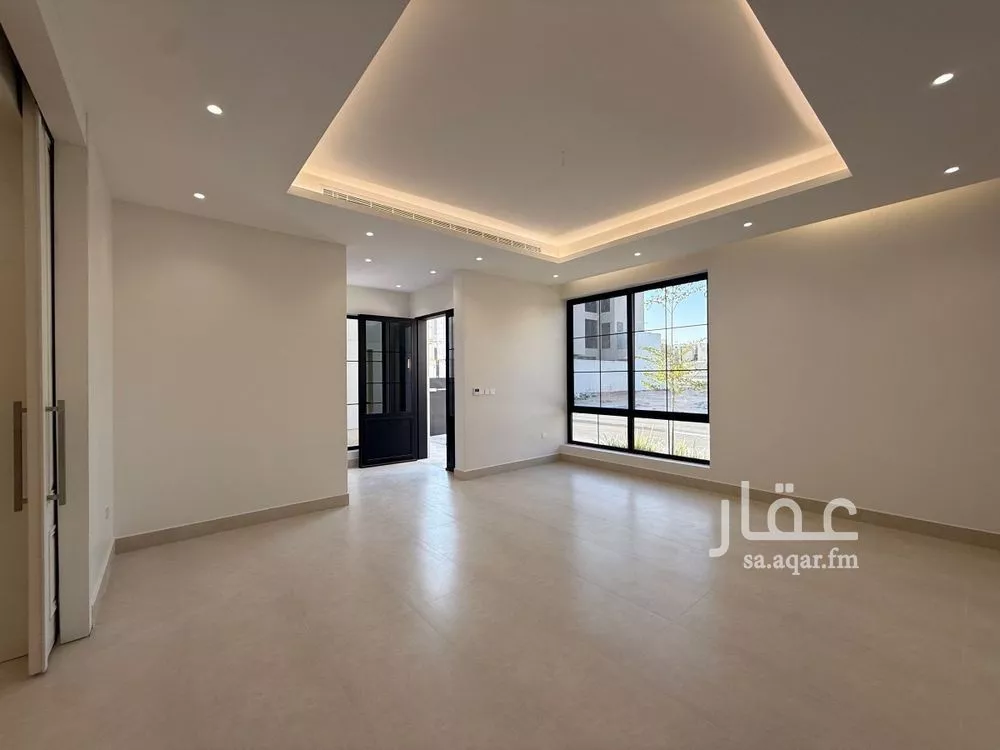 6 bedroom villa in Al Mahdiyyah 13