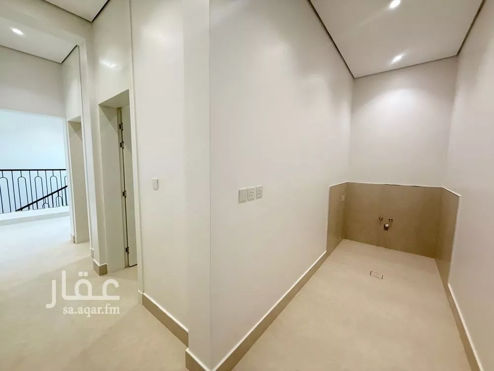 6 bedroom villa in Al Mahdiyyah 23