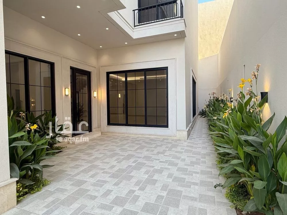6 bedroom villa in Al Mahdiyyah 4