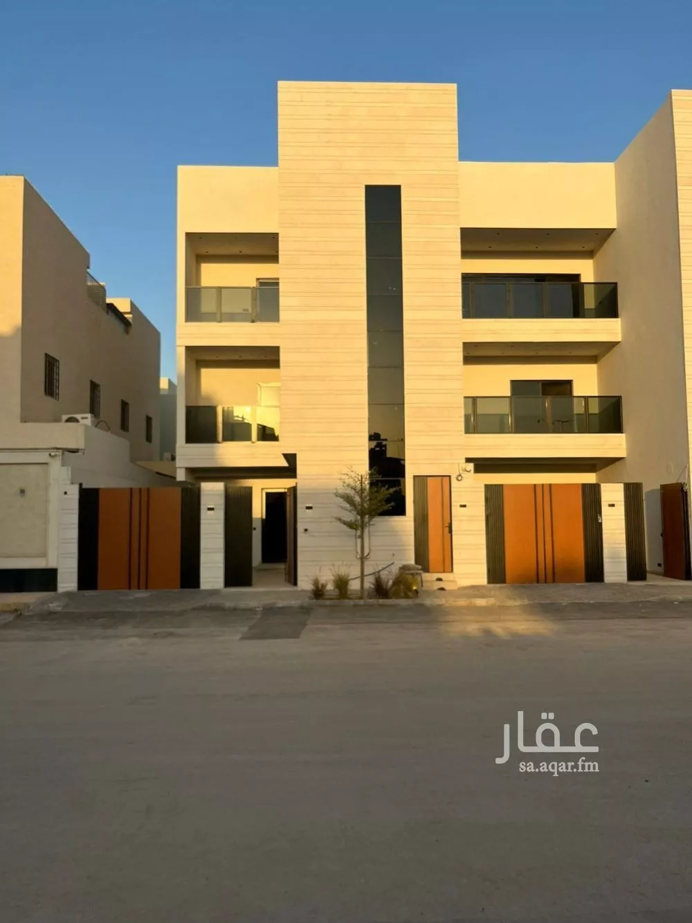 5 bedroom villa in Al Mahdiyyah 2