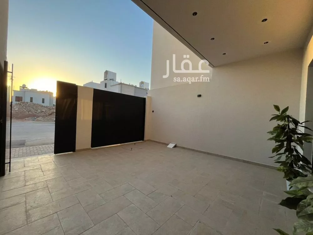 5 bedroom villa in Al Mahdiyyah 9