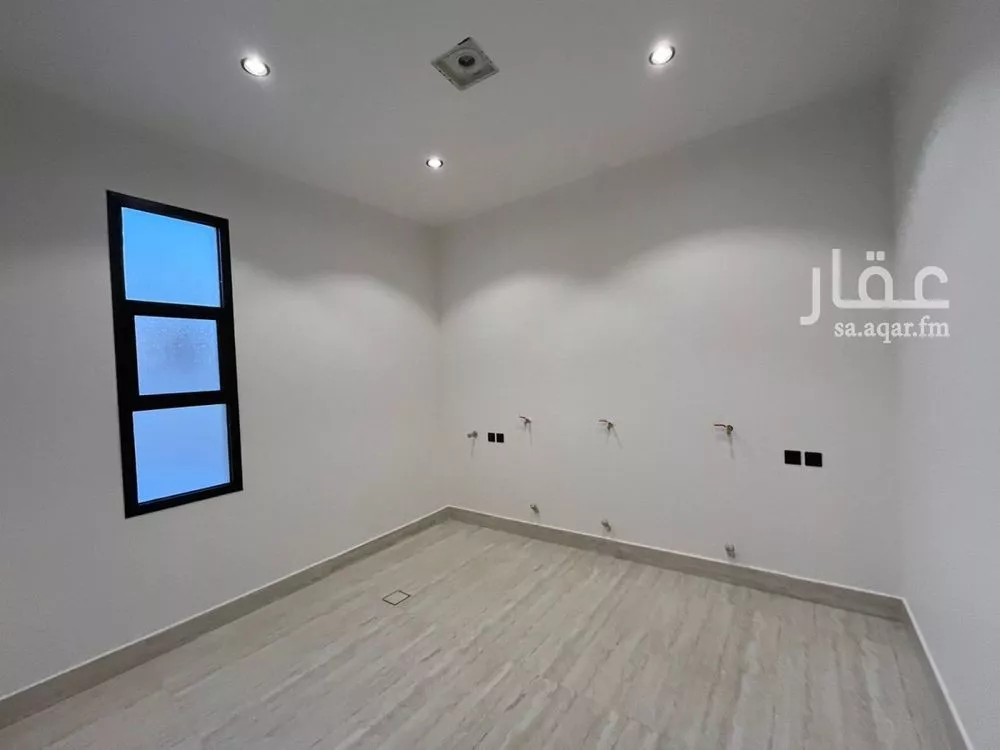 5 bedroom villa in Al Mahdiyyah 16