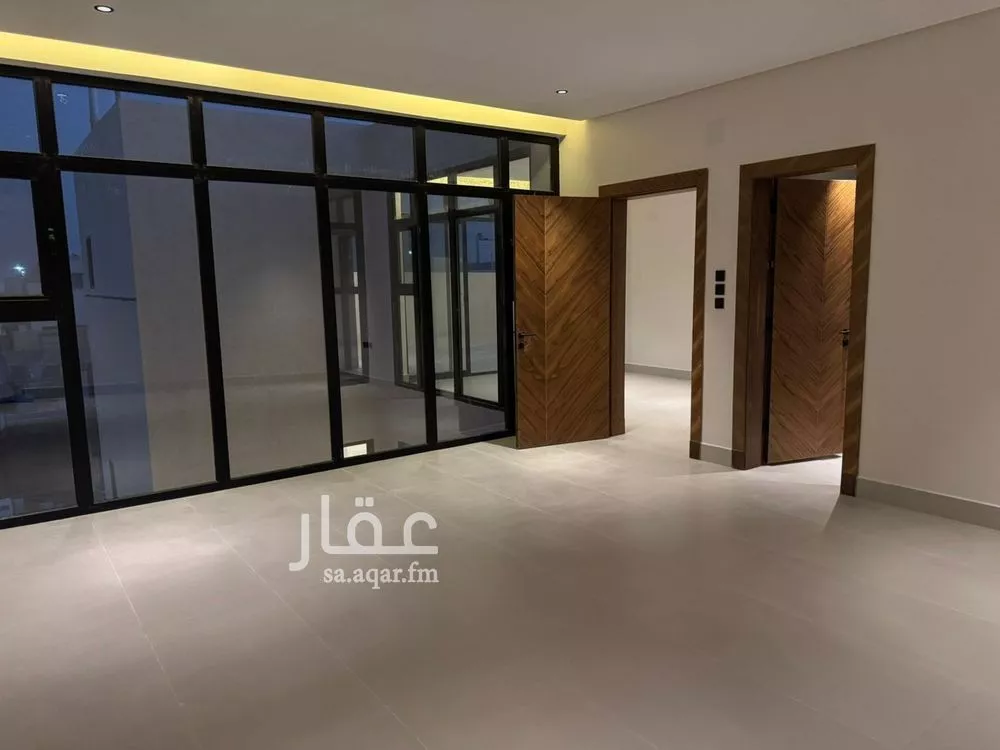 5 bedroom villa in Al Mahdiyyah 6