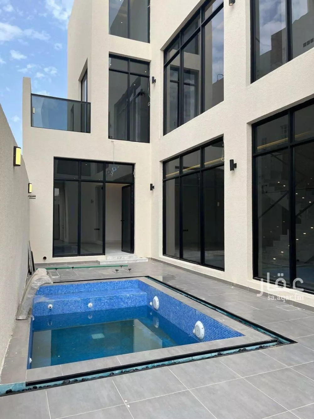 6 bedroom villa in Al Mahdiyyah 2