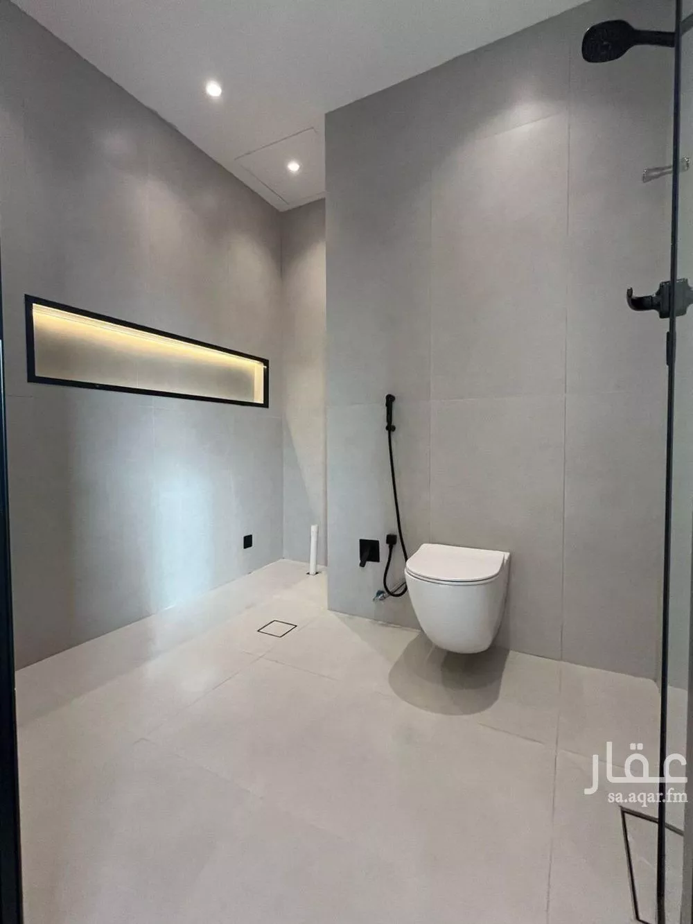 6 bedroom villa in Al Mahdiyyah 13