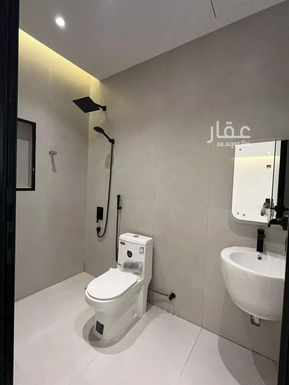 6 bedroom villa in Al Mahdiyyah 22