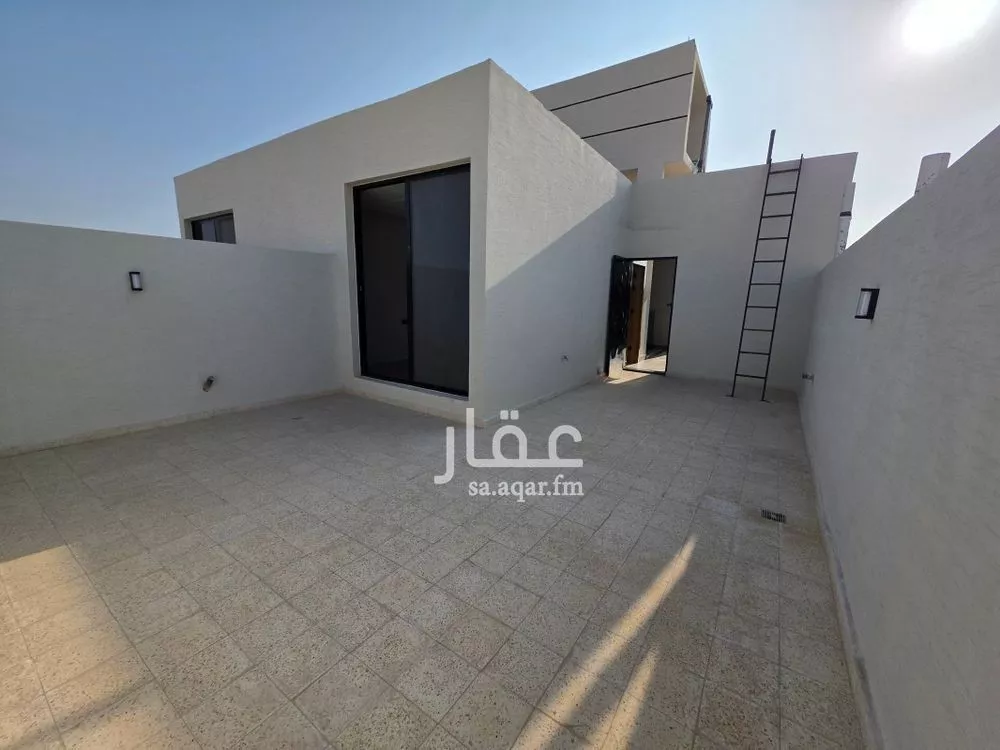 6 bedroom villa in Al Marwa 2