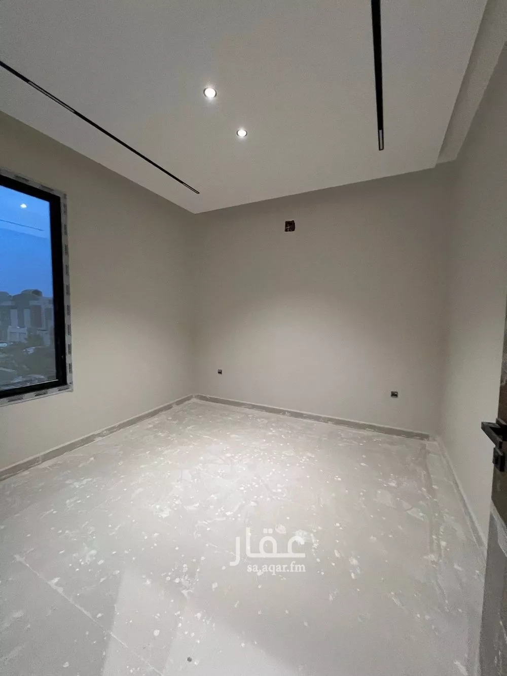 فيلا 6 غرف في الحزم 17