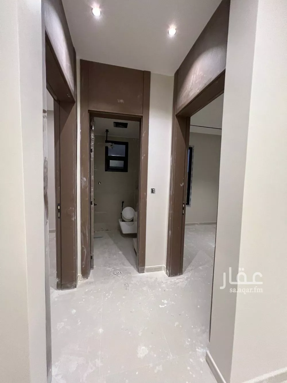 فيلا 6 غرف في الحزم 18