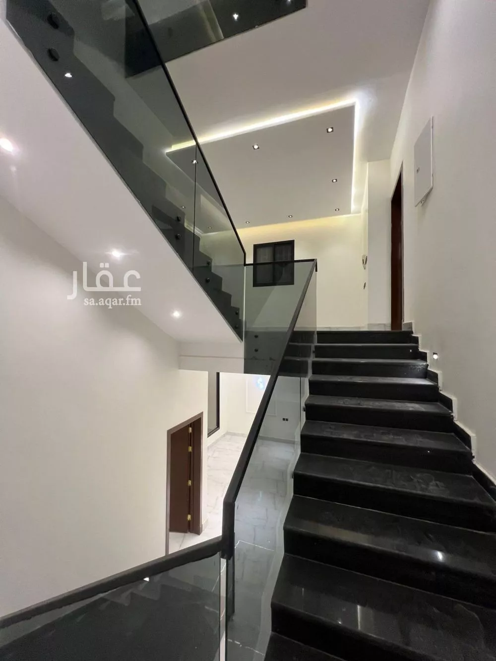 6 bedroom villa in Tuwaiq 14