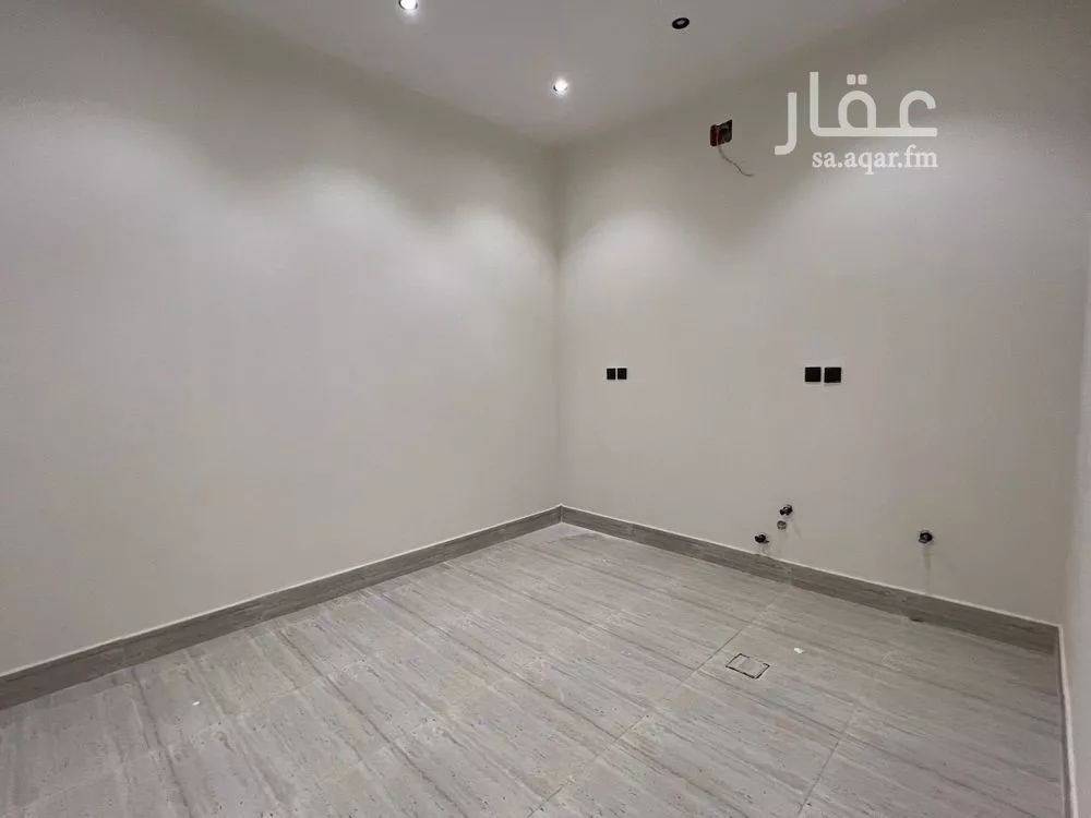 فيلا 5 غرف في طويق 14