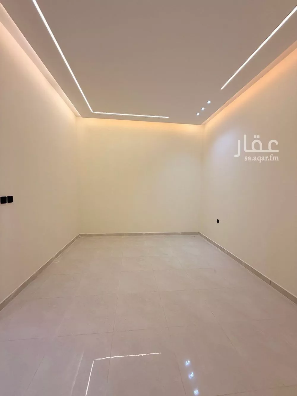 فيلا 6 غرف في العريجاء الغربية 12