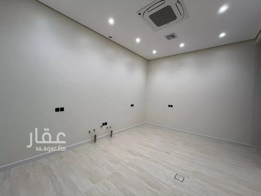 5 bedroom villa in Al Mahdiyyah 20