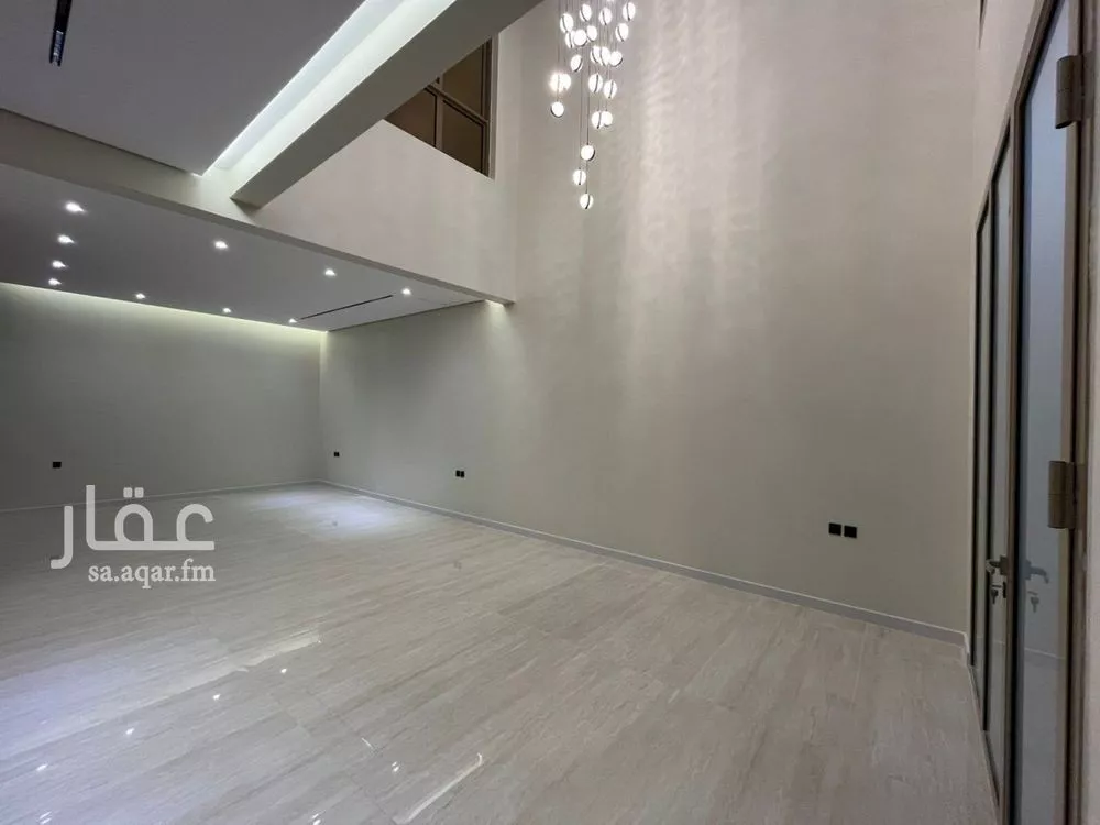 5 bedroom villa in Al Mahdiyyah 23