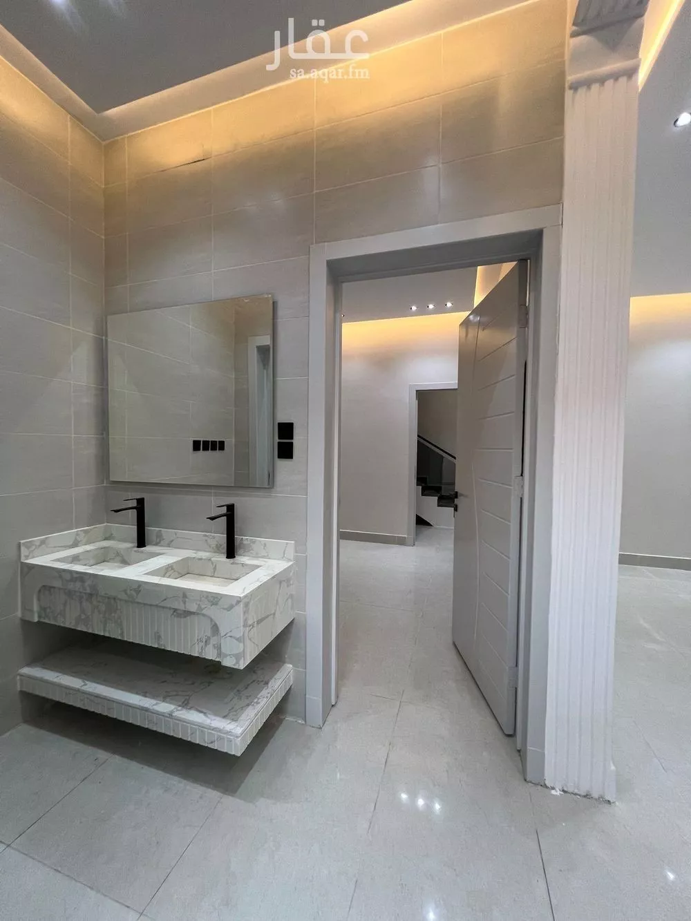 5 bedroom villa in Tuwaiq 11