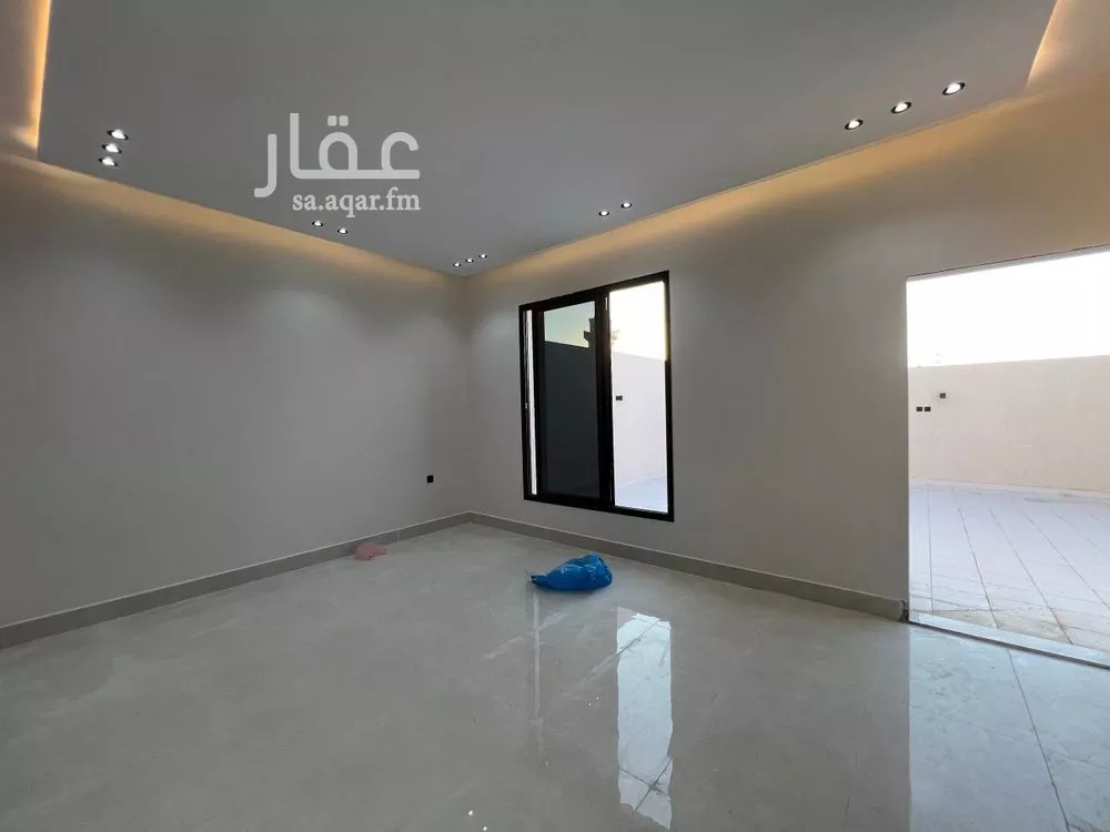 5 bedroom villa in Tuwaiq 12