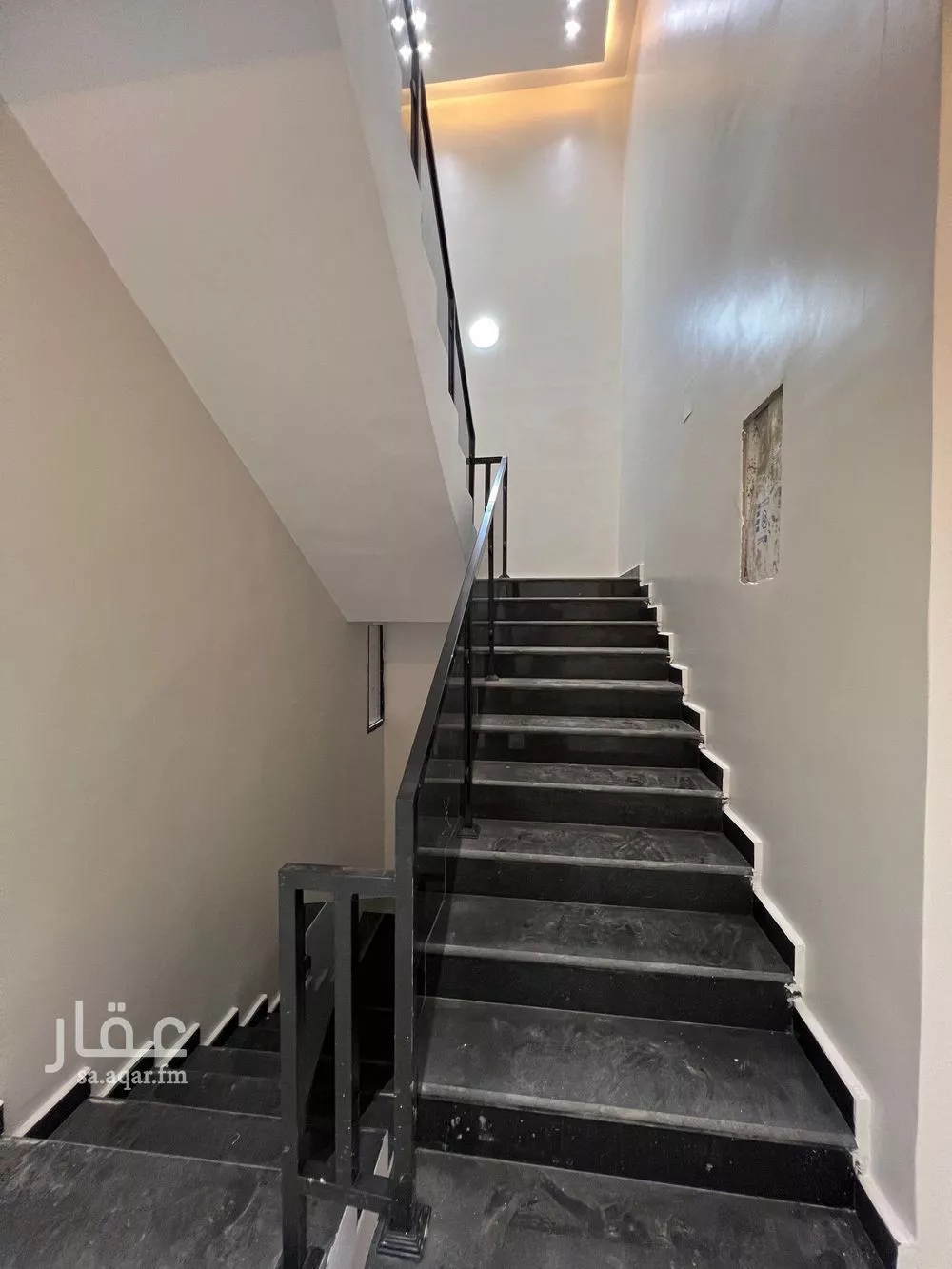 5 bedroom villa in Tuwaiq 14