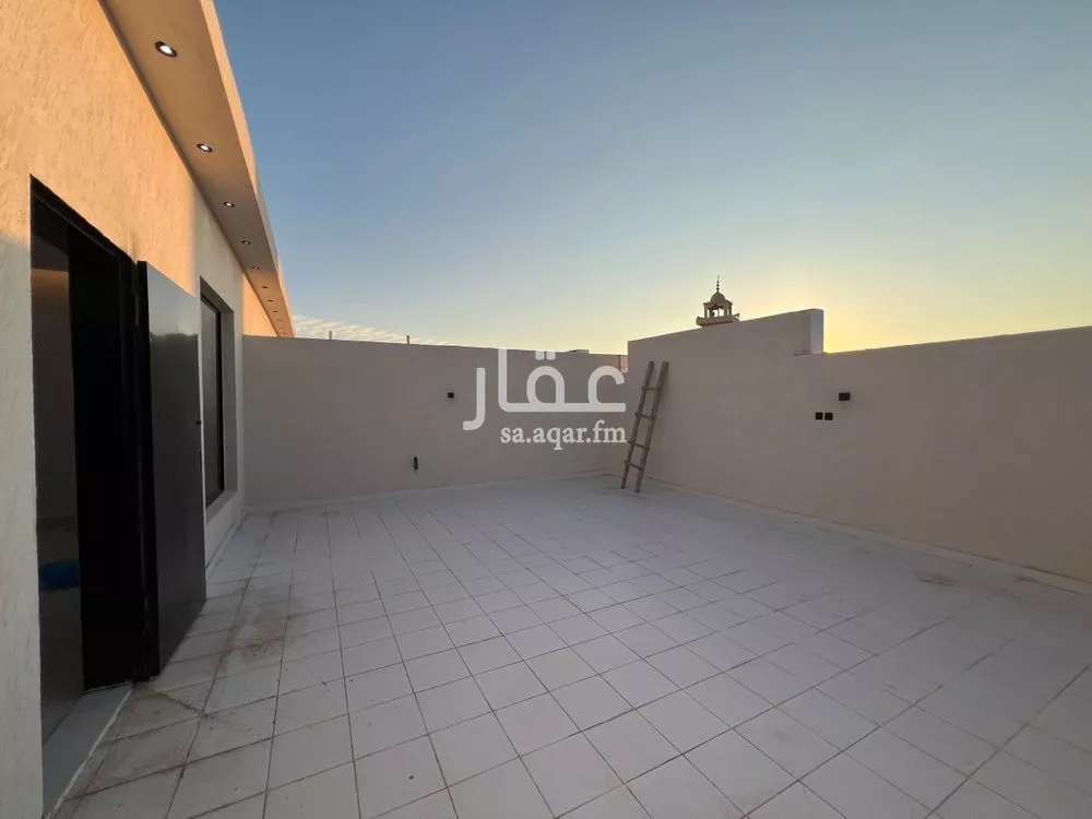 5 bedroom villa in Tuwaiq 17