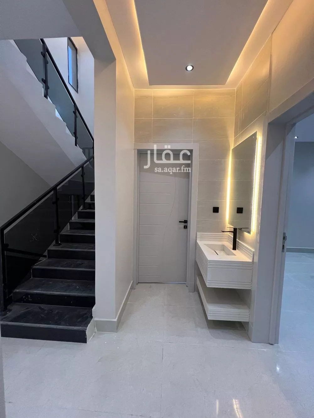 5 bedroom villa in Tuwaiq 24