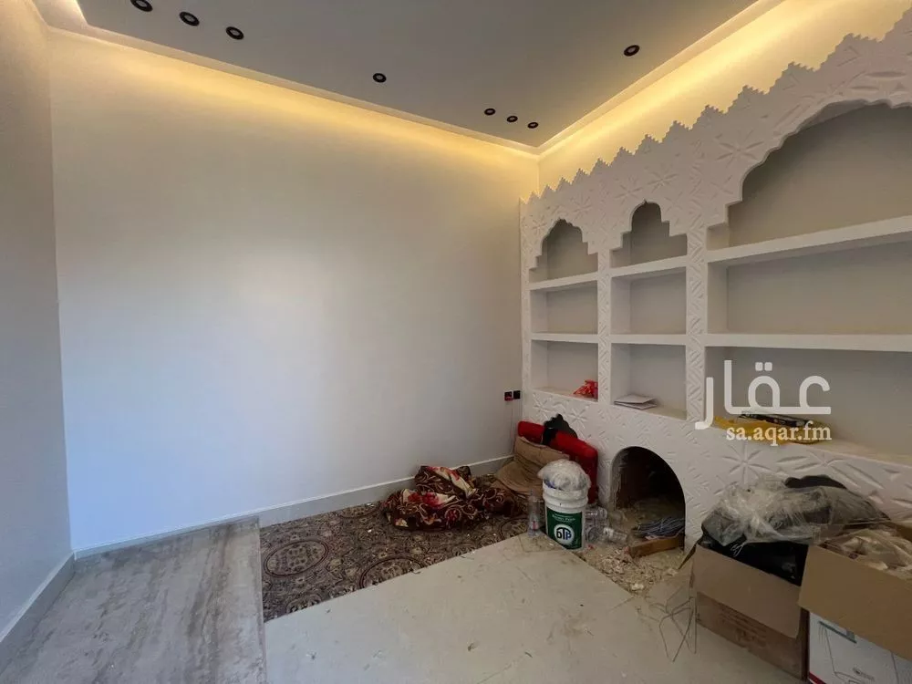 5 bedroom villa in Tuwaiq 4