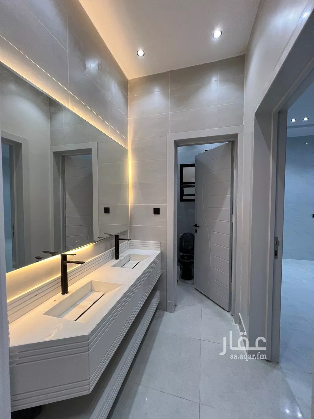 5 bedroom villa in Tuwaiq 8