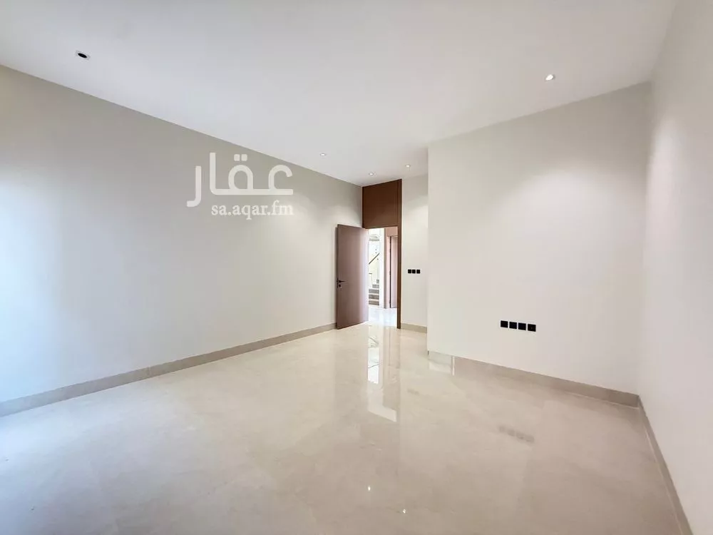 6 bedroom villa in Al Mahdiyyah 13