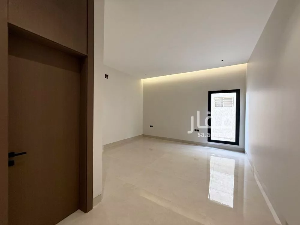 6 bedroom villa in Al Mahdiyyah 15
