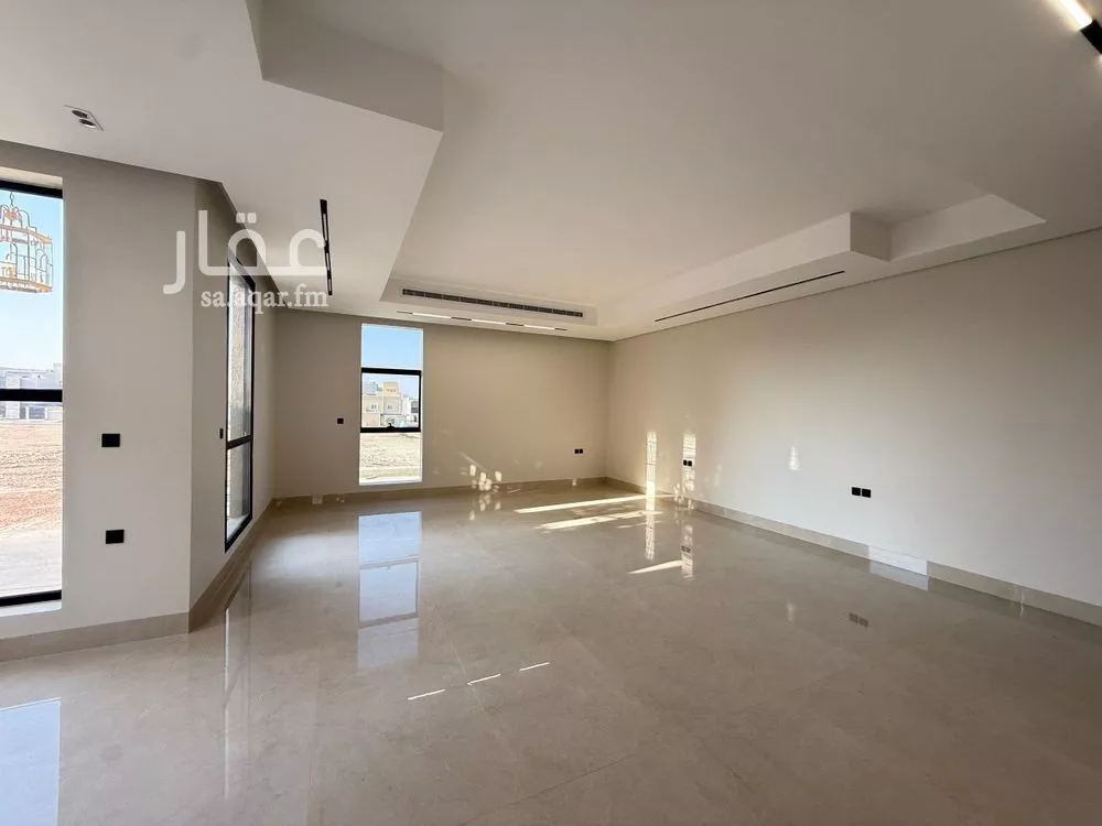 6 bedroom villa in Al Mahdiyyah 4