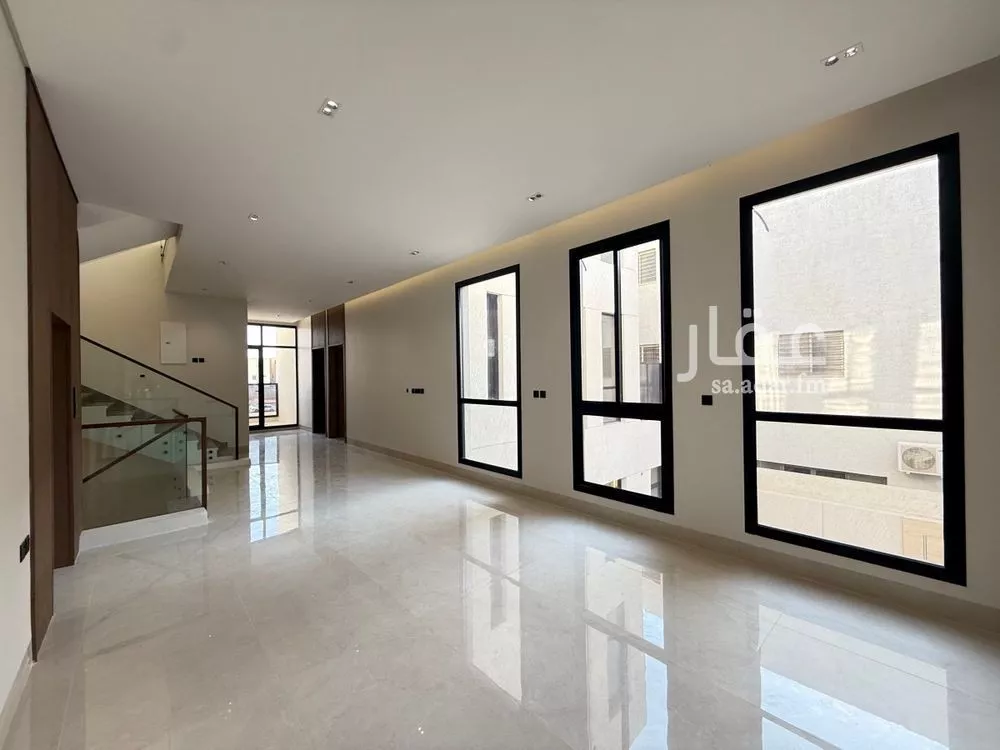 6 bedroom villa in Al Mahdiyyah 5