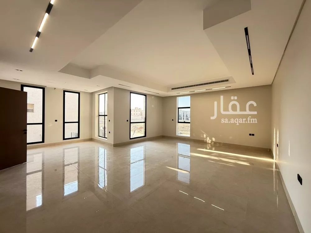 6 bedroom villa in Al Mahdiyyah 6