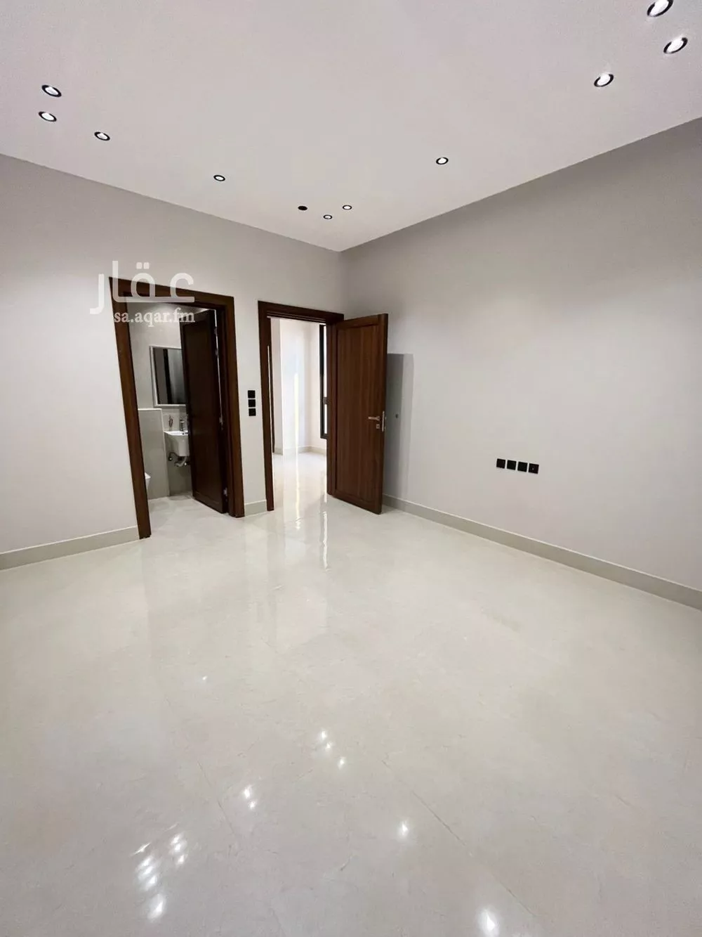 6 bedroom villa in Al Mahdiyyah 23