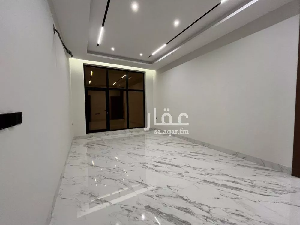 4 bedroom villa in Al Mahdiyyah 11