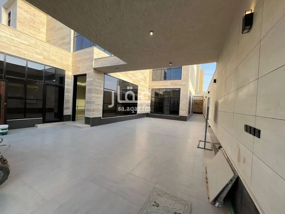 4 bedroom villa in Al Mahdiyyah 13