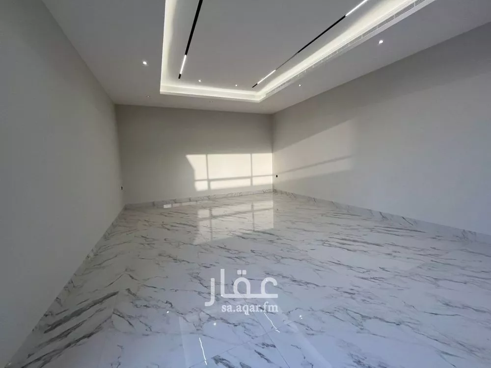 4 bedroom villa in Al Mahdiyyah 9