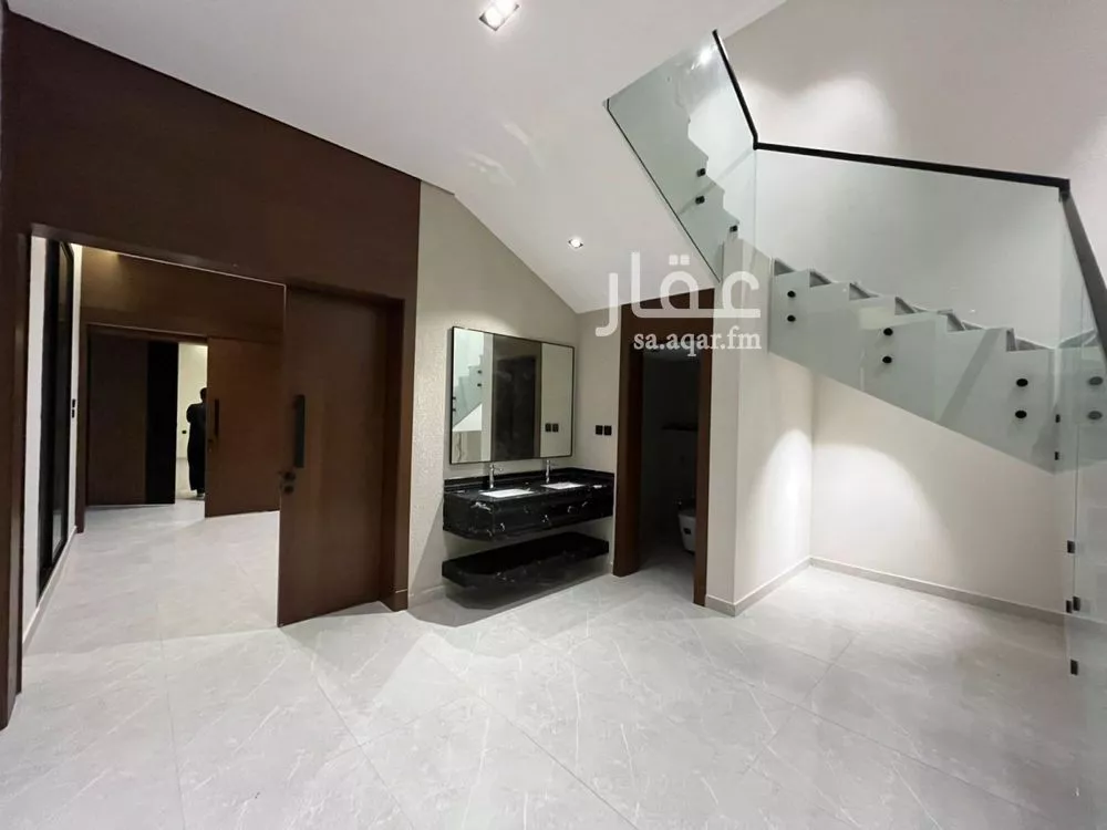 4 bedroom villa in Al Mahdiyyah 12