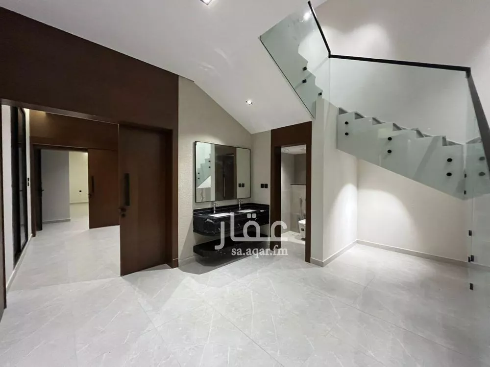 4 bedroom villa in Al Mahdiyyah 13