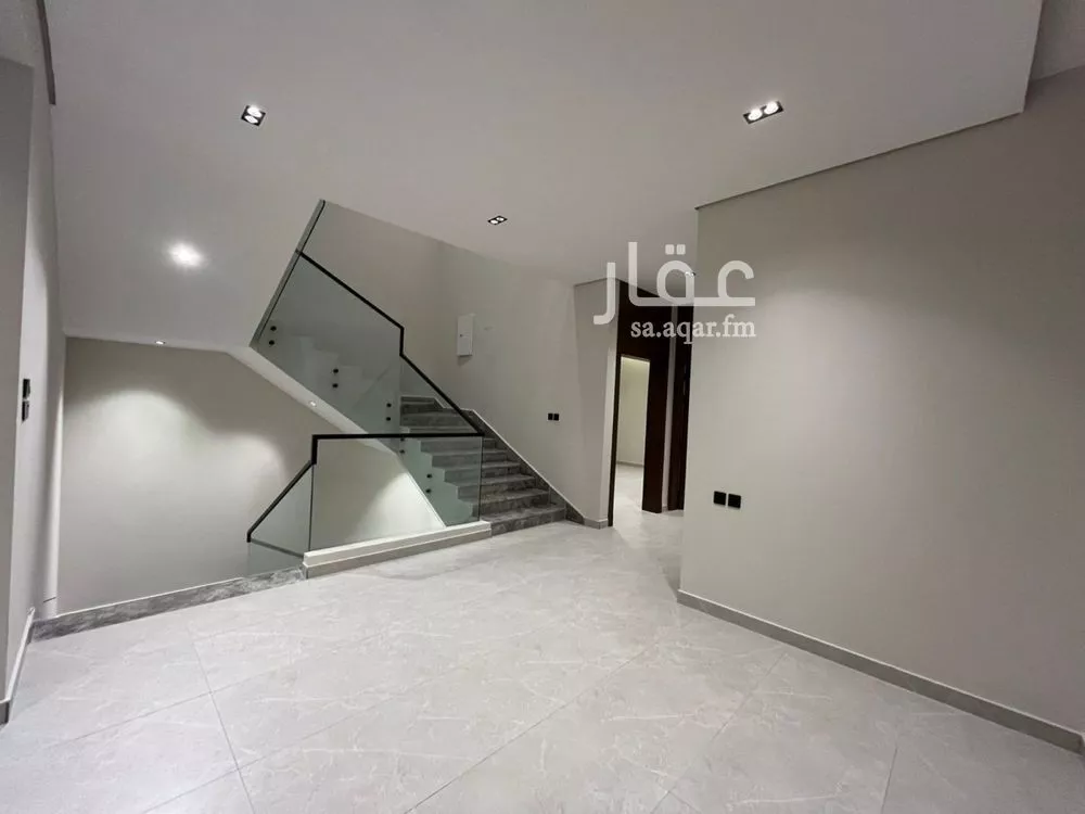 4 bedroom villa in Al Mahdiyyah 14