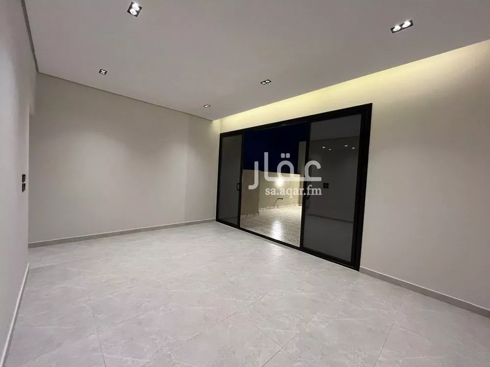 4 bedroom villa in Al Mahdiyyah 22