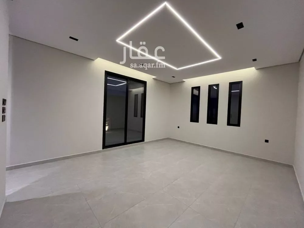 4 bedroom villa in Al Mahdiyyah 8