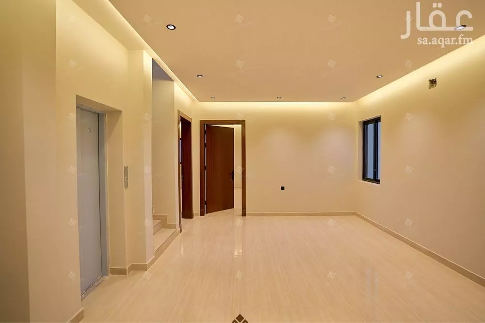 5 bedroom villa in Al Mahdiyyah 18