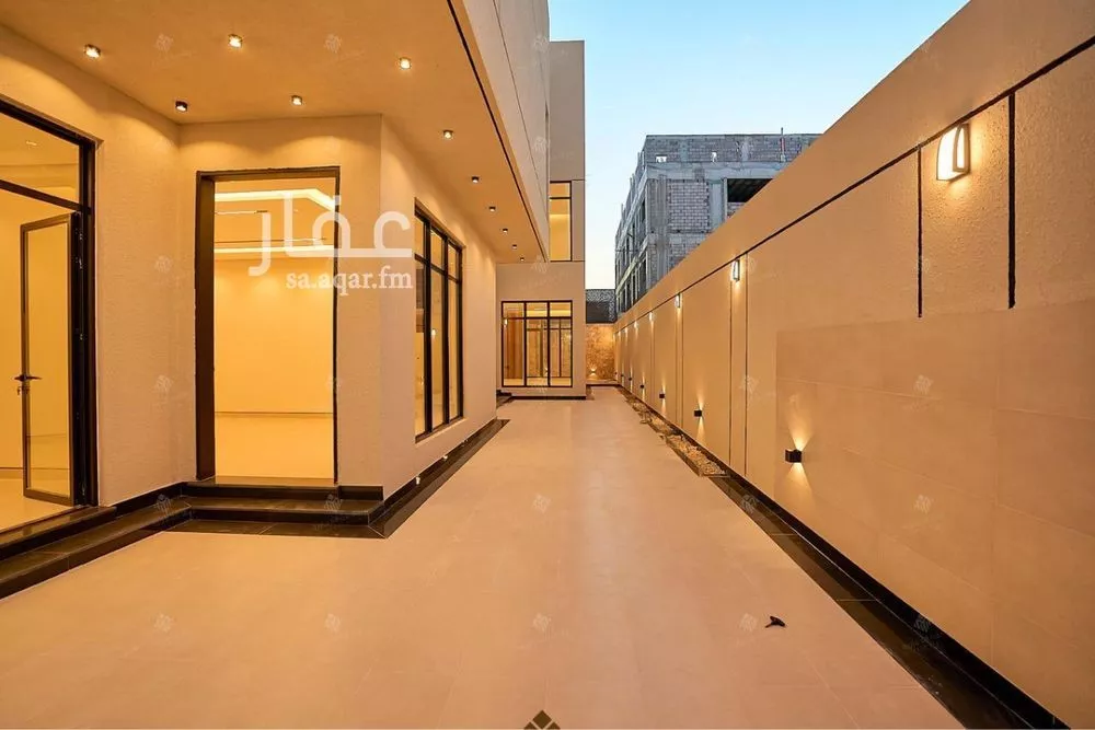 6 bedroom villa in Al Mahdiyyah 4