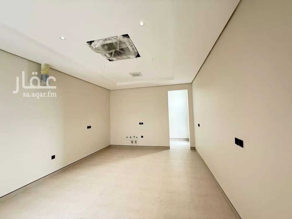 5 bedroom villa in Al Mahdiyyah 20