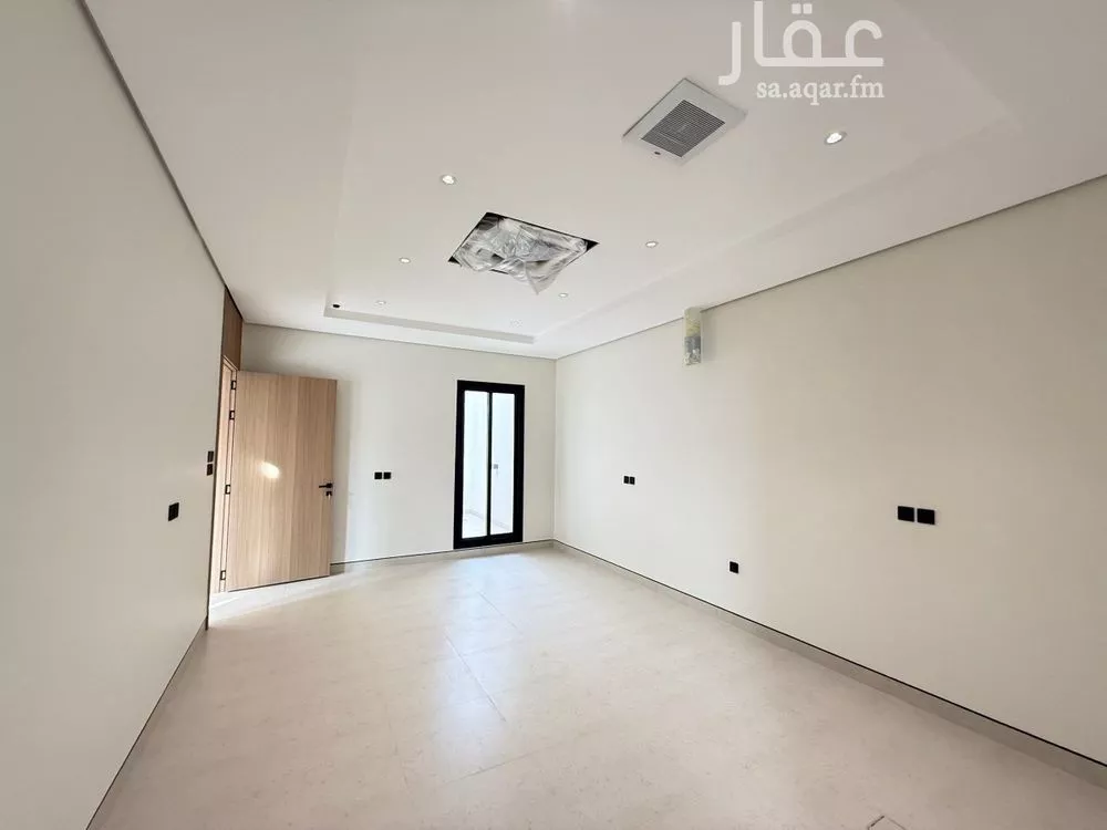 5 bedroom villa in Al Mahdiyyah 21