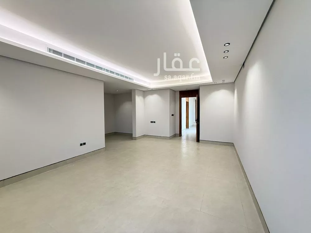 5 bedroom villa in Al Mahdiyyah 15