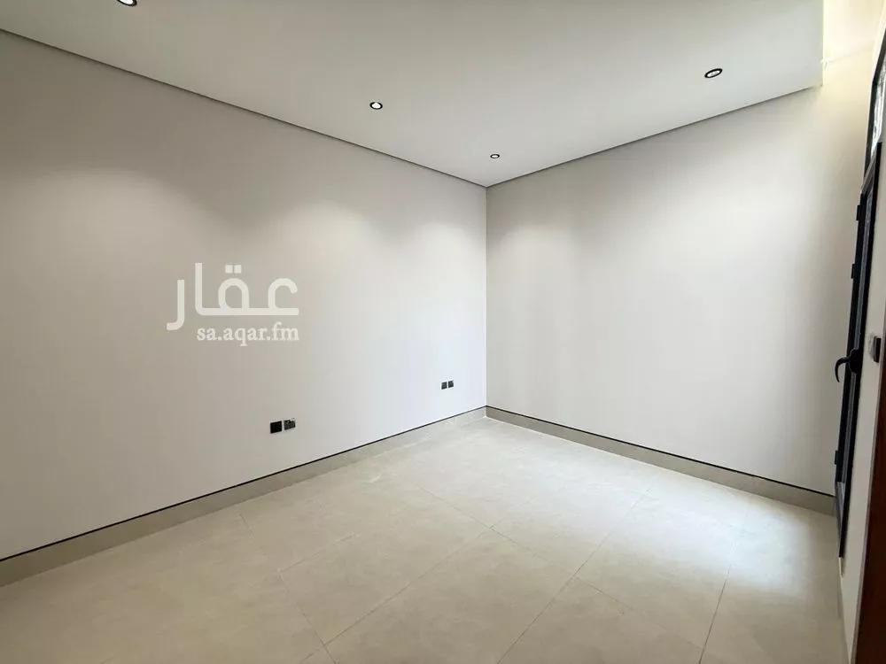 5 bedroom villa in Al Mahdiyyah 27