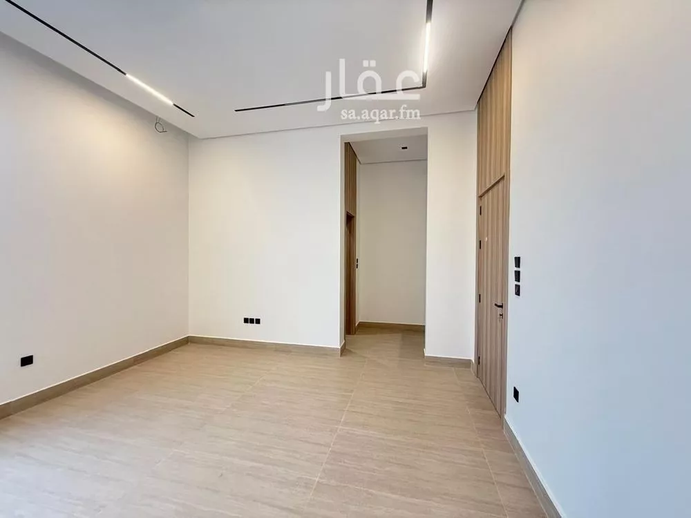 5 bedroom villa in Al Mahdiyyah 11