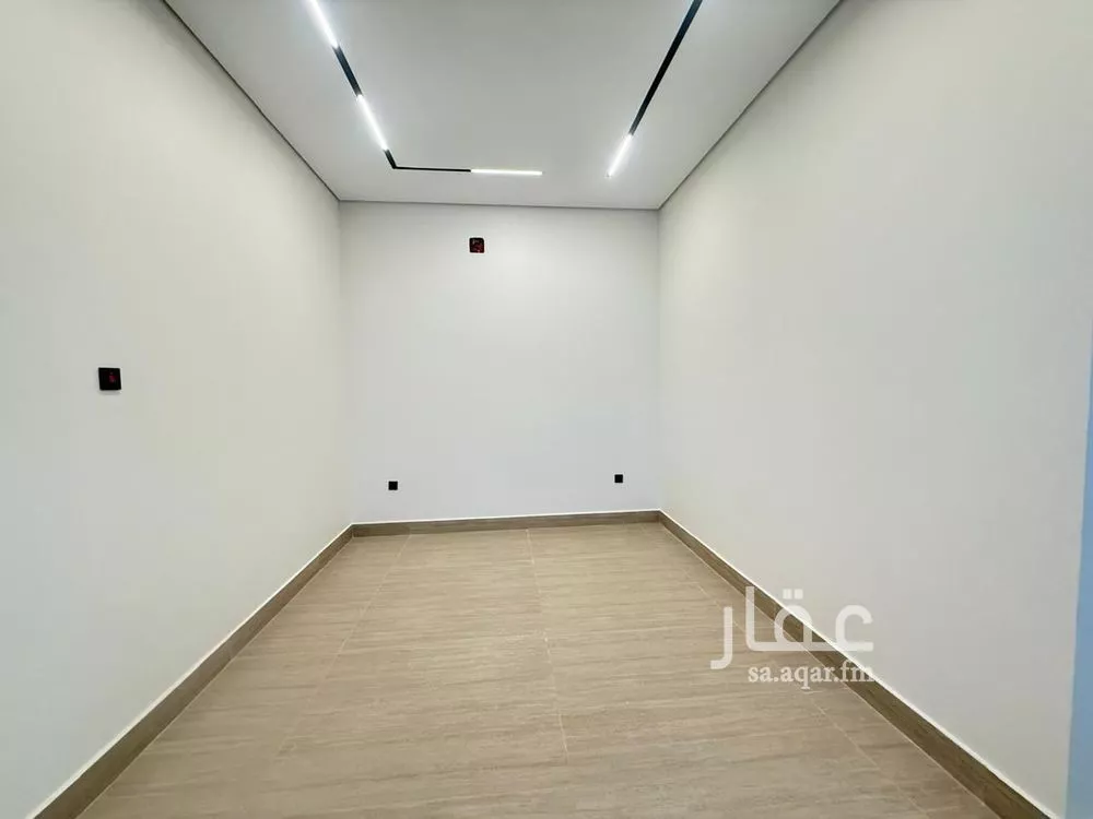 5 bedroom villa in Al Mahdiyyah 15