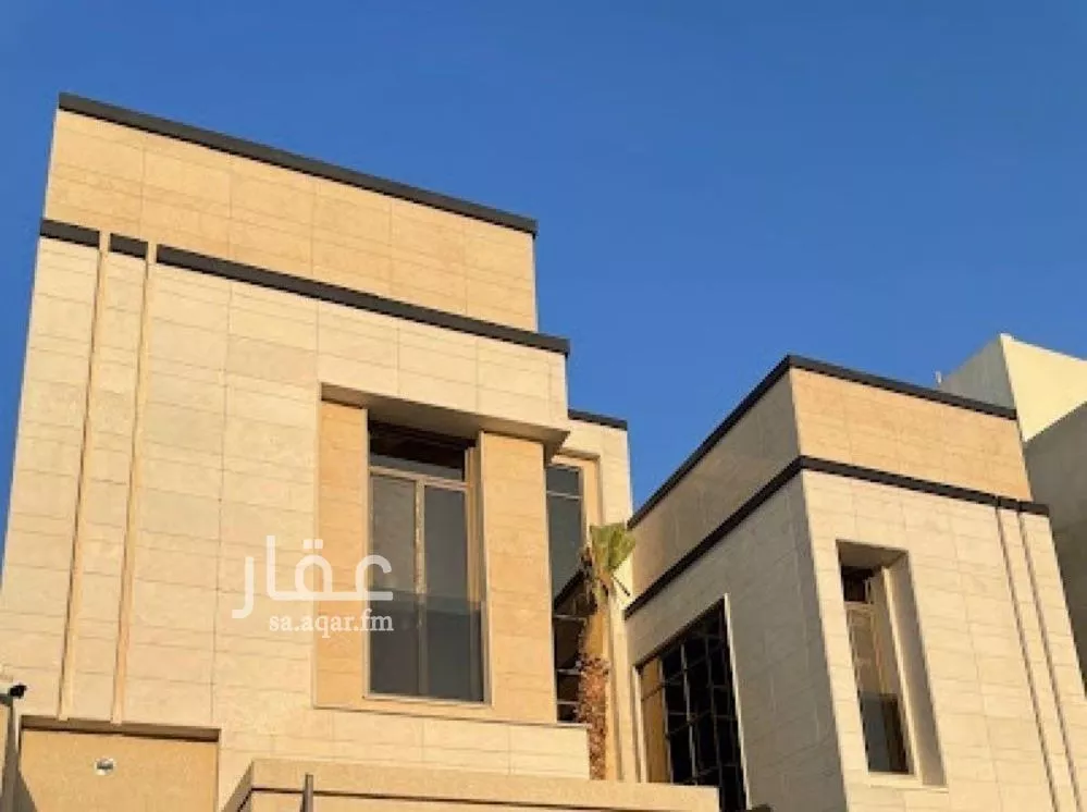 5 bedroom villa in Al Mahdiyyah 2